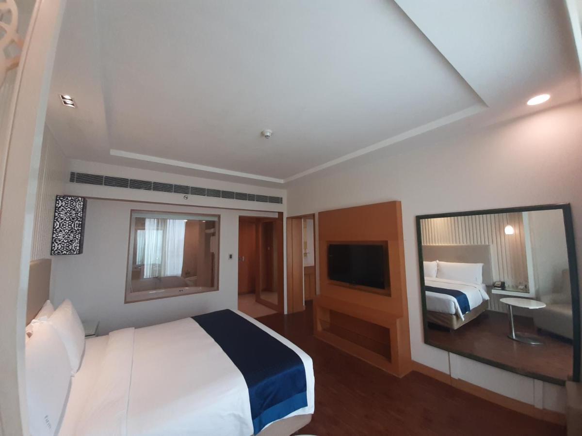 Holiday Inn Amritsar Ranjit Avenue By Ihg Extérieur photo