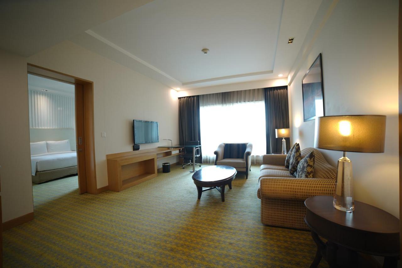 Holiday Inn Amritsar Ranjit Avenue By Ihg Extérieur photo